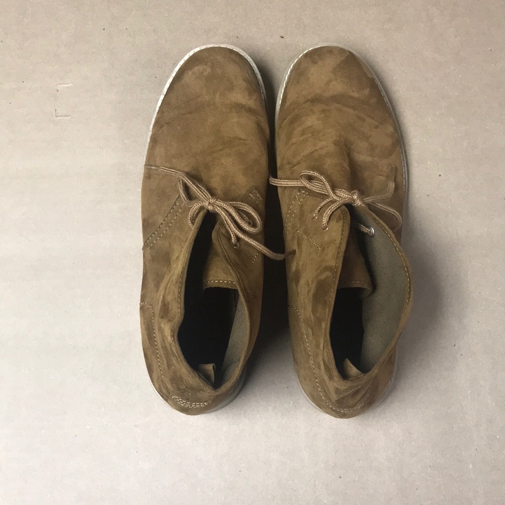 Gap canvas shoes